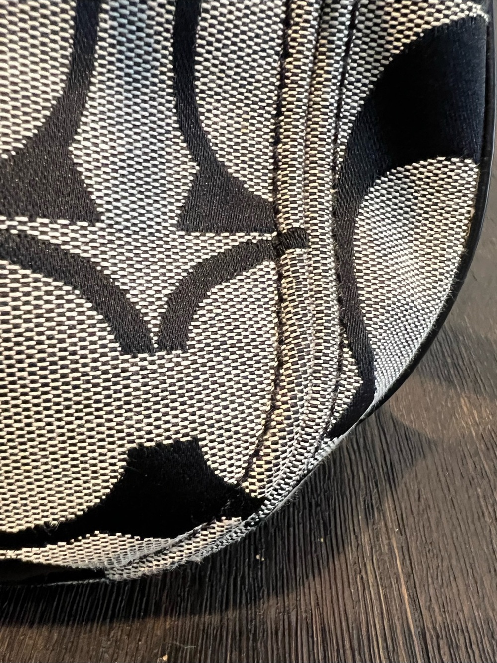 Coach Black & Grey Signature Zoe - Picture 12 of 16